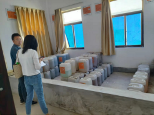 市產投集團城東污水處理公司扎實推進危險廢物規(guī)范化處置(圖4) 市產投集團城東污水處理公司扎實推進危險廢物規(guī)范化處置(圖4)