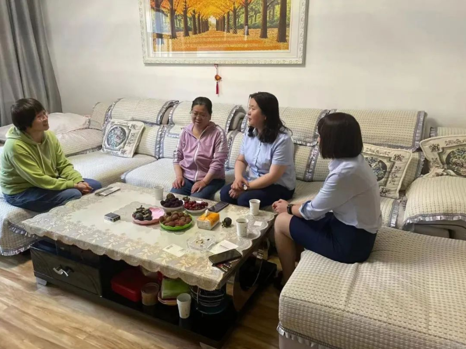 市產(chǎn)投集團開展女職工未成年子女關愛活動(圖3) 市產(chǎn)投集團開展女職工未成年子女關愛活動(圖3)